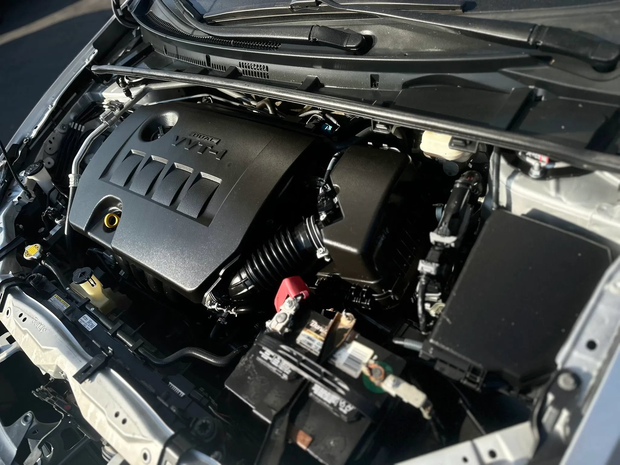 Used 2016 Toyota Corolla LE FWD image 8