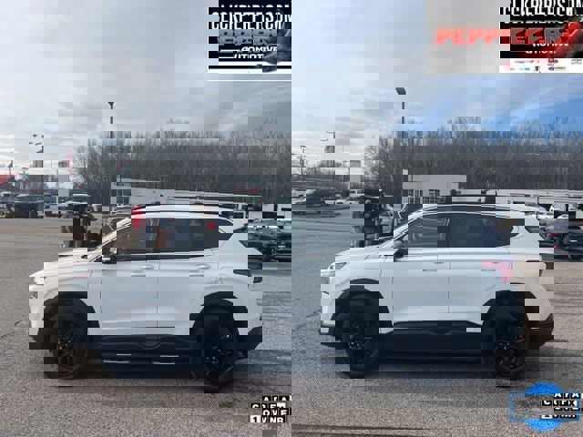 Used 2023 Hyundai Santa Fe XRT image 3