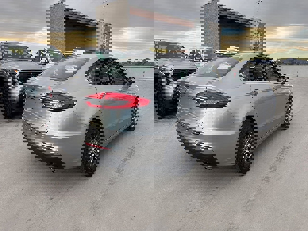 Used 2020 Ford Fusion SEL image 2