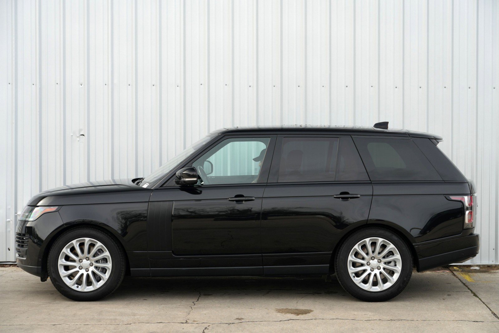 Used 2020 Land Rover Range Rover HSE image 56
