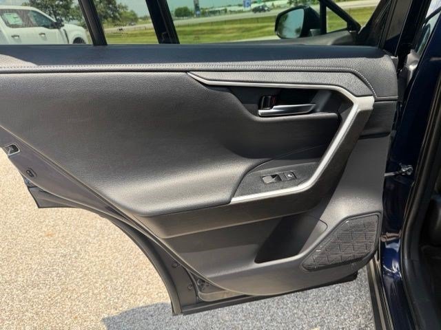 Used 2021 Toyota RAV4 Limited AWD/4WD image 24