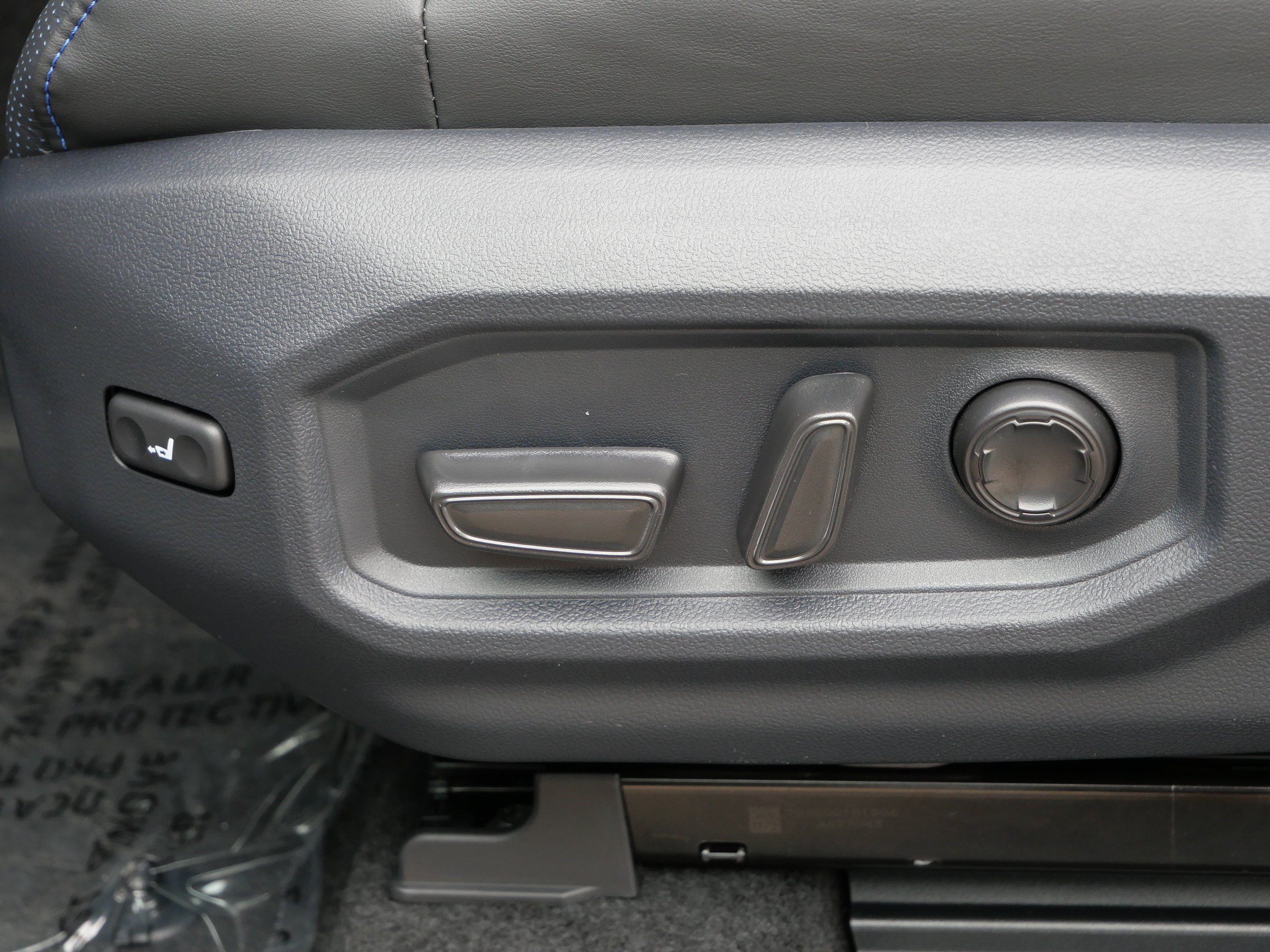 New 2026 Toyota Sequoia Platinum AWD/4WD image 7