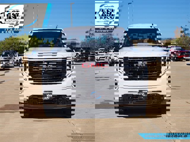 Used 2025 GMC Sierra 1500 Elevation image 2