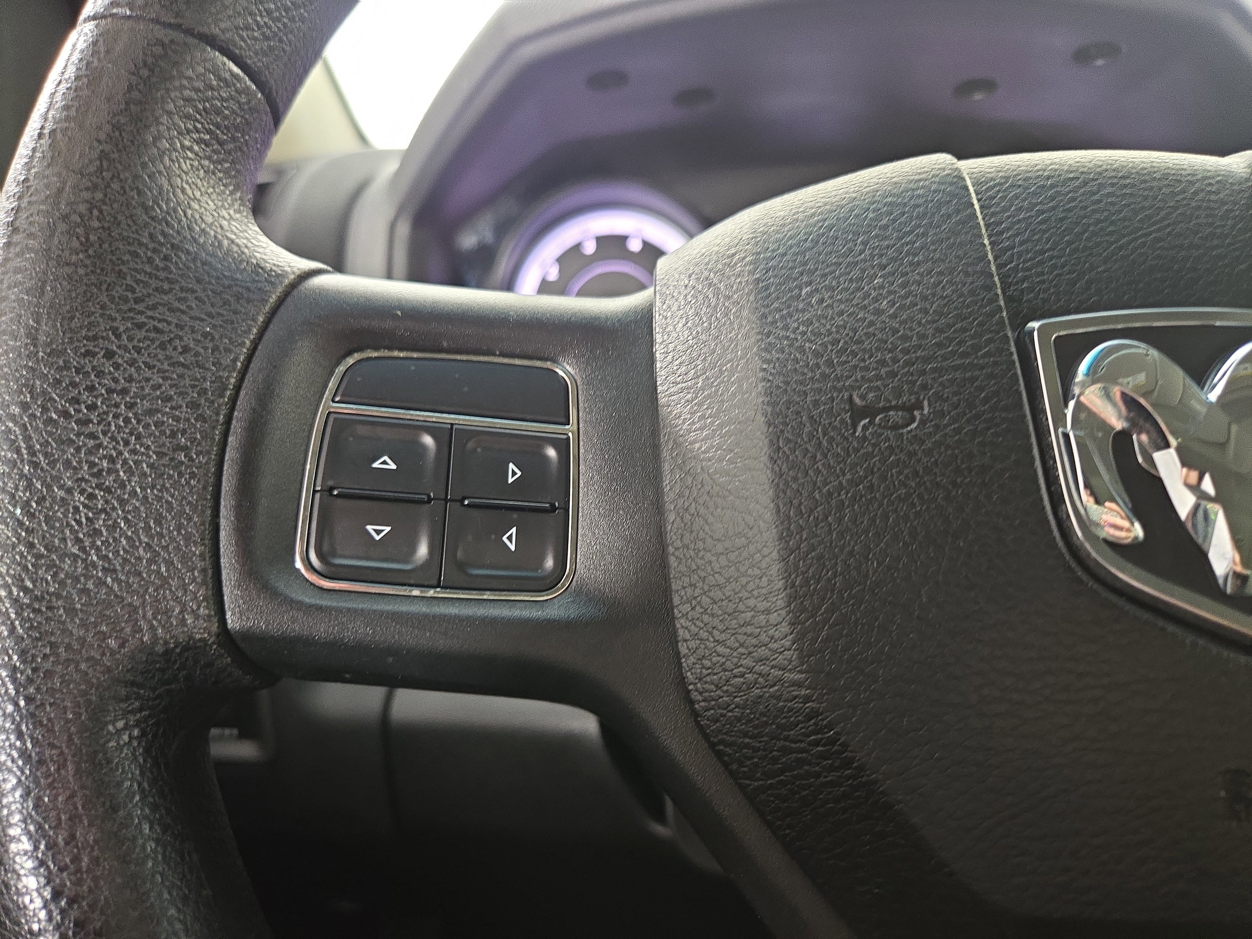 Used 2013 RAM 1500 Express image 15