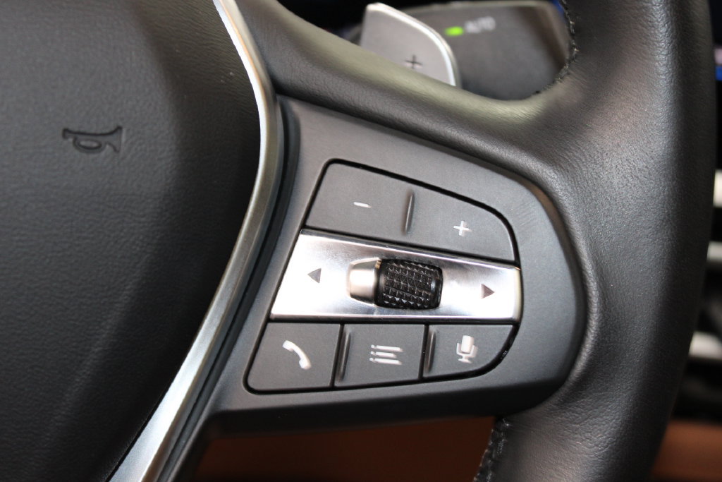 Used 2023 BMW 330i Sedan w/ Premium Package RWD image 35