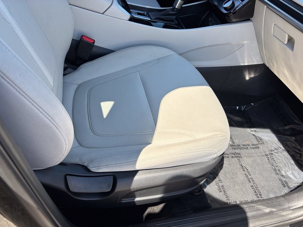 Used 2025 Hyundai Tucson SEL AWD/4WD image 38