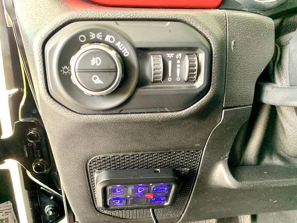 Used 2020 Jeep Gladiator Rubicon AWD/4WD image 29
