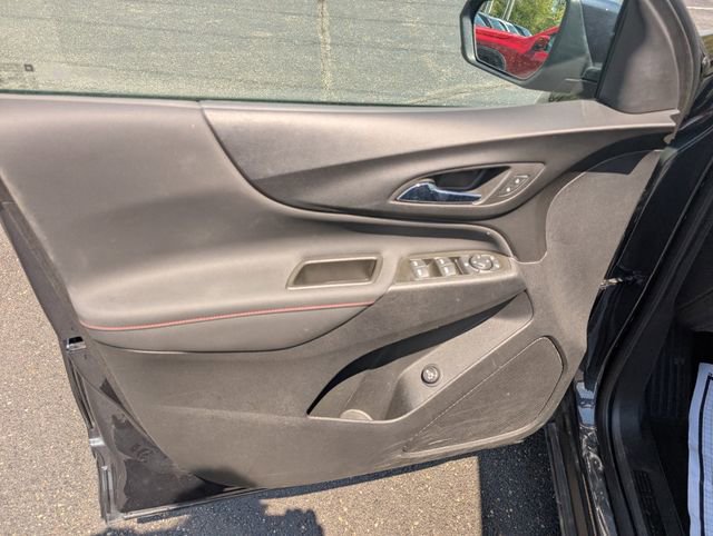 Used 2023 Chevrolet Equinox RS AWD/4WD image 28