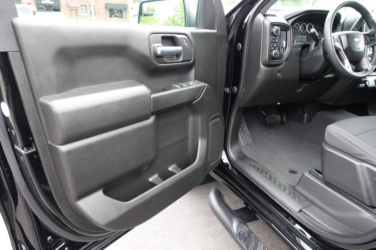 Used 2021 Chevrolet Silverado 1500 Custom w/ Safety Confidence Package AWD/4WD image 14