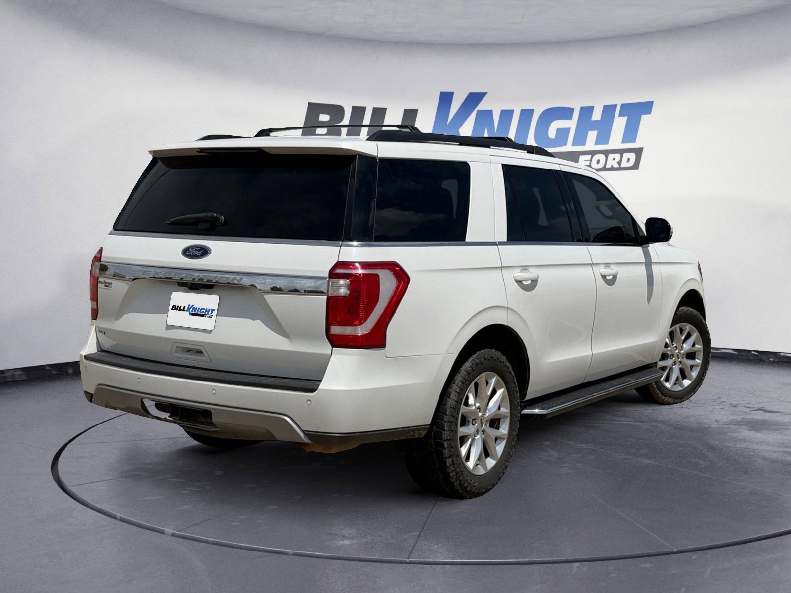 Used 2021 Ford Expedition XLT AWD/4WD image 5
