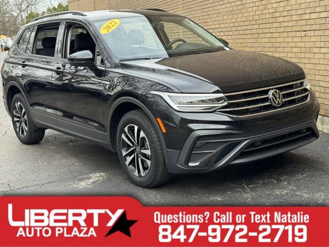 Used 2022 Volkswagen Tiguan S image 1