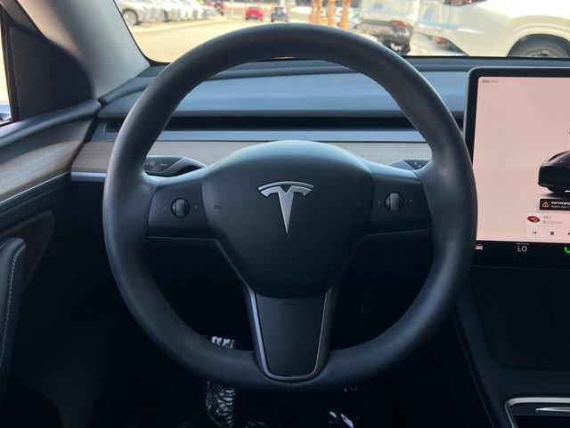 Used 2023 Tesla Model Y Long Range AWD/4WD image 47