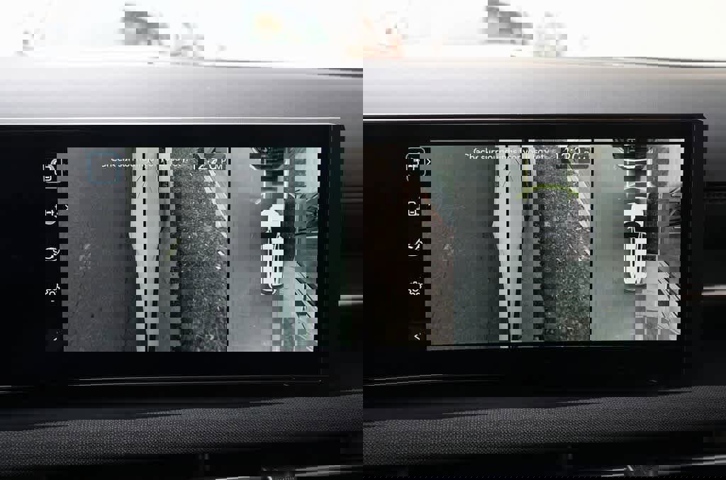 New 2026 Hyundai Tucson Limited image 17