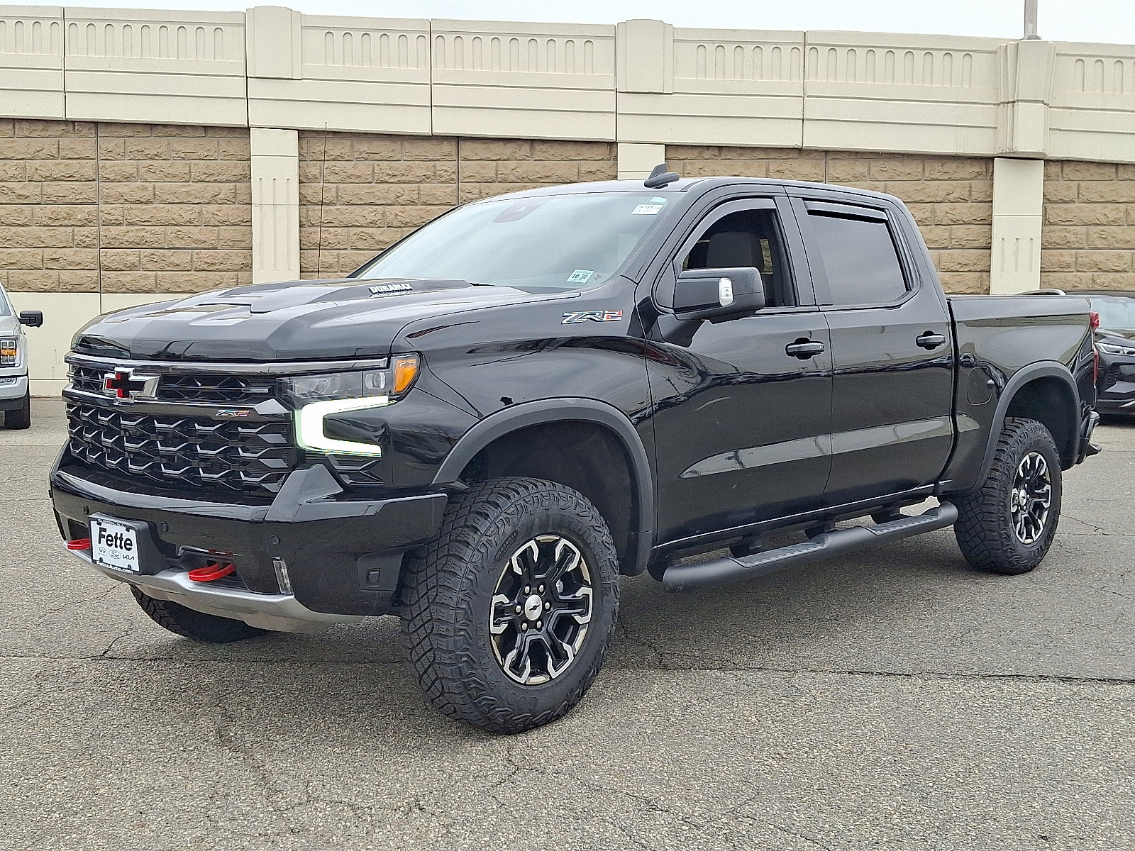 Used 2025 Chevrolet Silverado 1500 ZR2 image 1