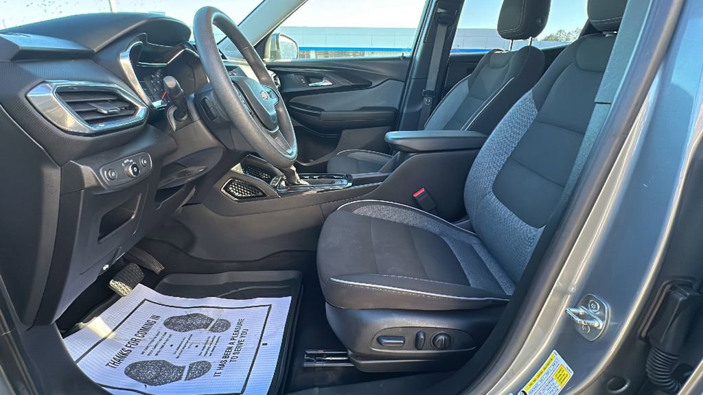 Used 2023 Chevrolet TrailBlazer LT image 10