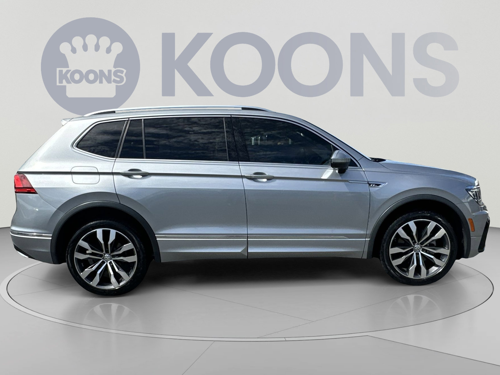 Used 2021 Volkswagen Tiguan SEL Premium R-Line AWD/4WD image 12