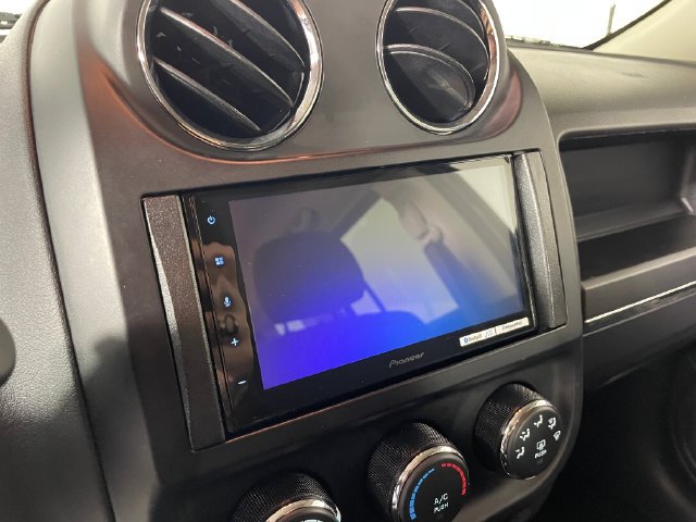 Used 2017 Jeep Patriot Sport w/ Power Value Group AWD/4WD image 7