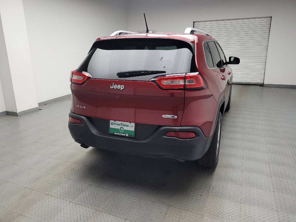 Used 2015 Jeep Cherokee Latitude w/ Cold Weather Group AWD/4WD image 7