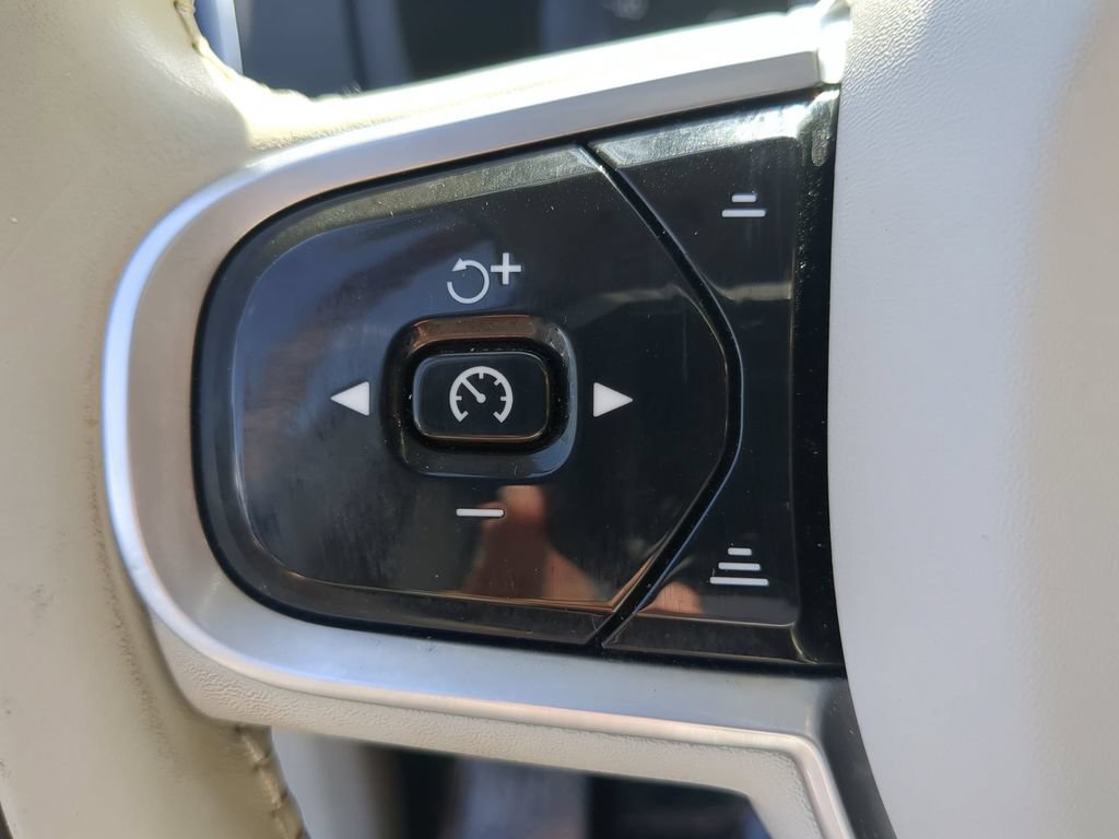 Used 2022 Volvo XC90 T6 Inscription AWD/4WD image 30