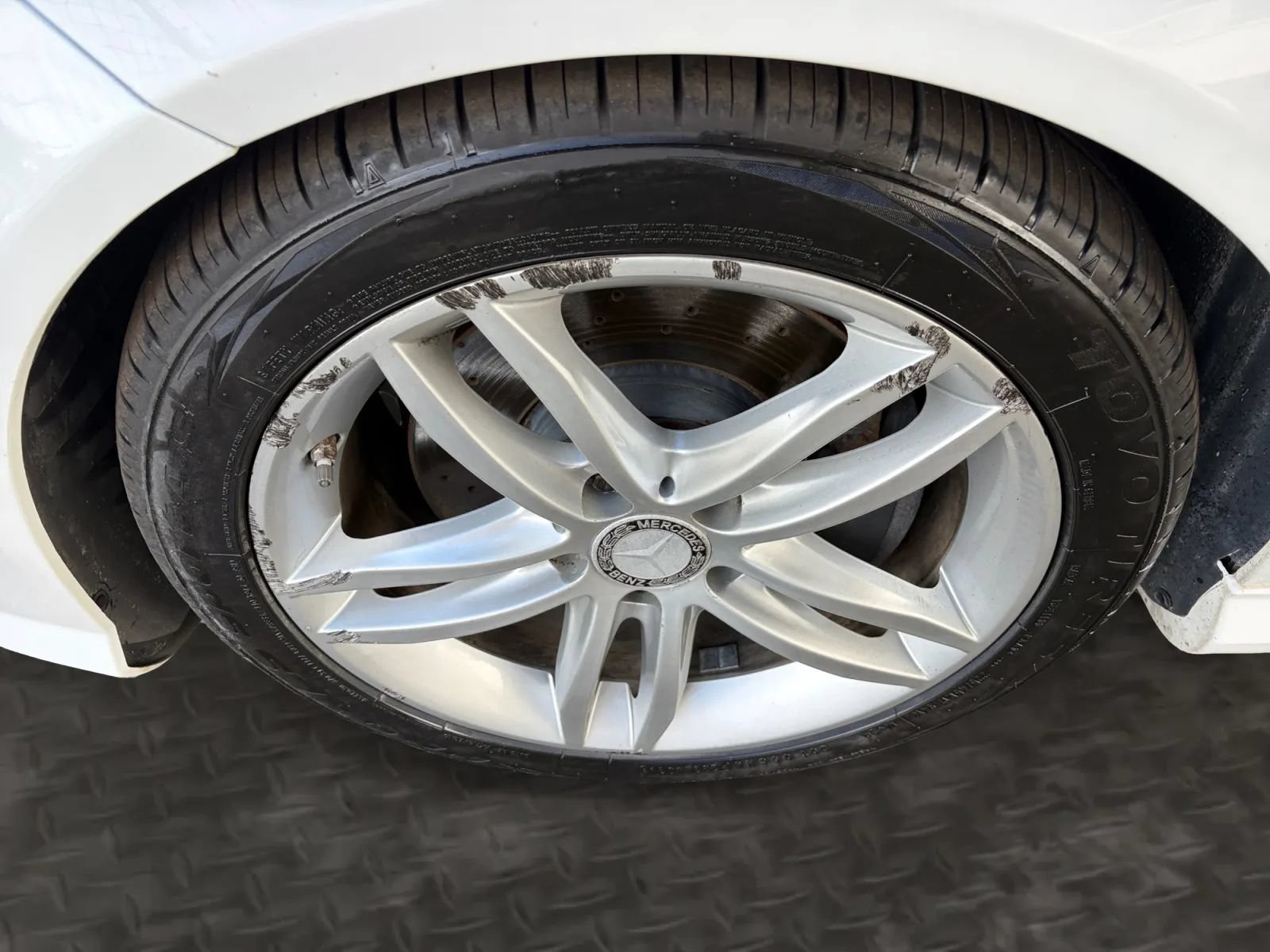 Used 2013 Mercedes-Benz C 300 4MATIC Sedan image 36
