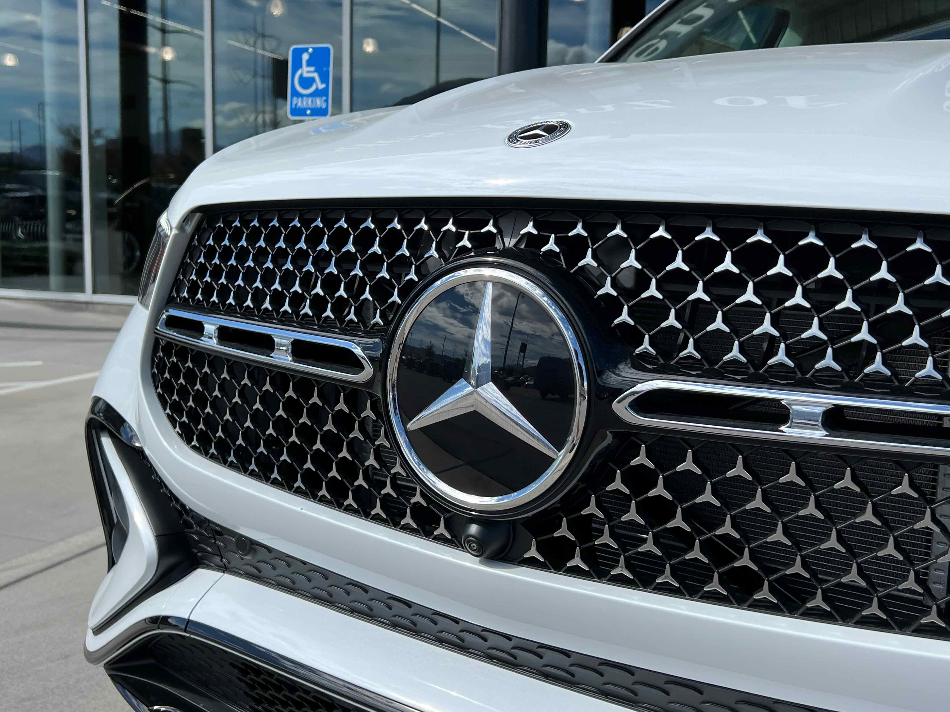 New 2026 Mercedes-Benz GLE 450 4MATIC image 3