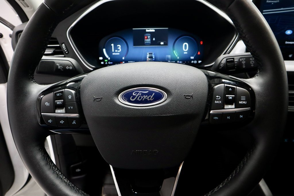 Certified 2024 Ford Escape Platinum image 32