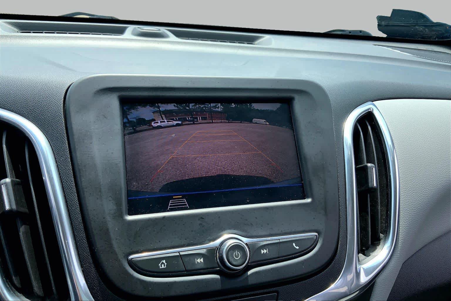 Used 2021 Chevrolet Equinox LS w/ LS Convenience Package FWD image 26