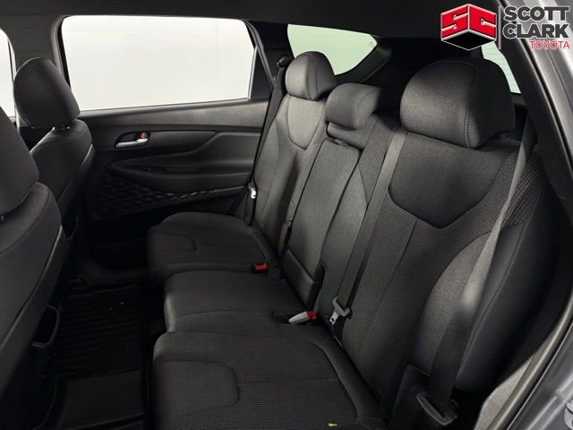 Used 2019 Hyundai Santa Fe SE FWD image 15