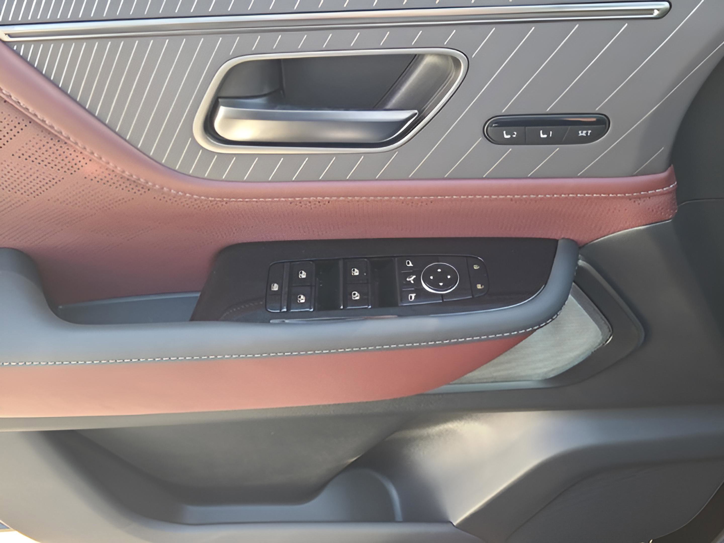 New 2026 INFINITI QX80 Autograph w/ Premium Cargo Package image 22