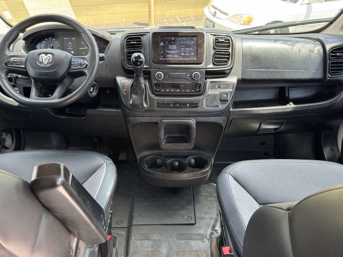 Used 2025 RAM ProMaster 2500 w/ Convenience Group FWD image 14