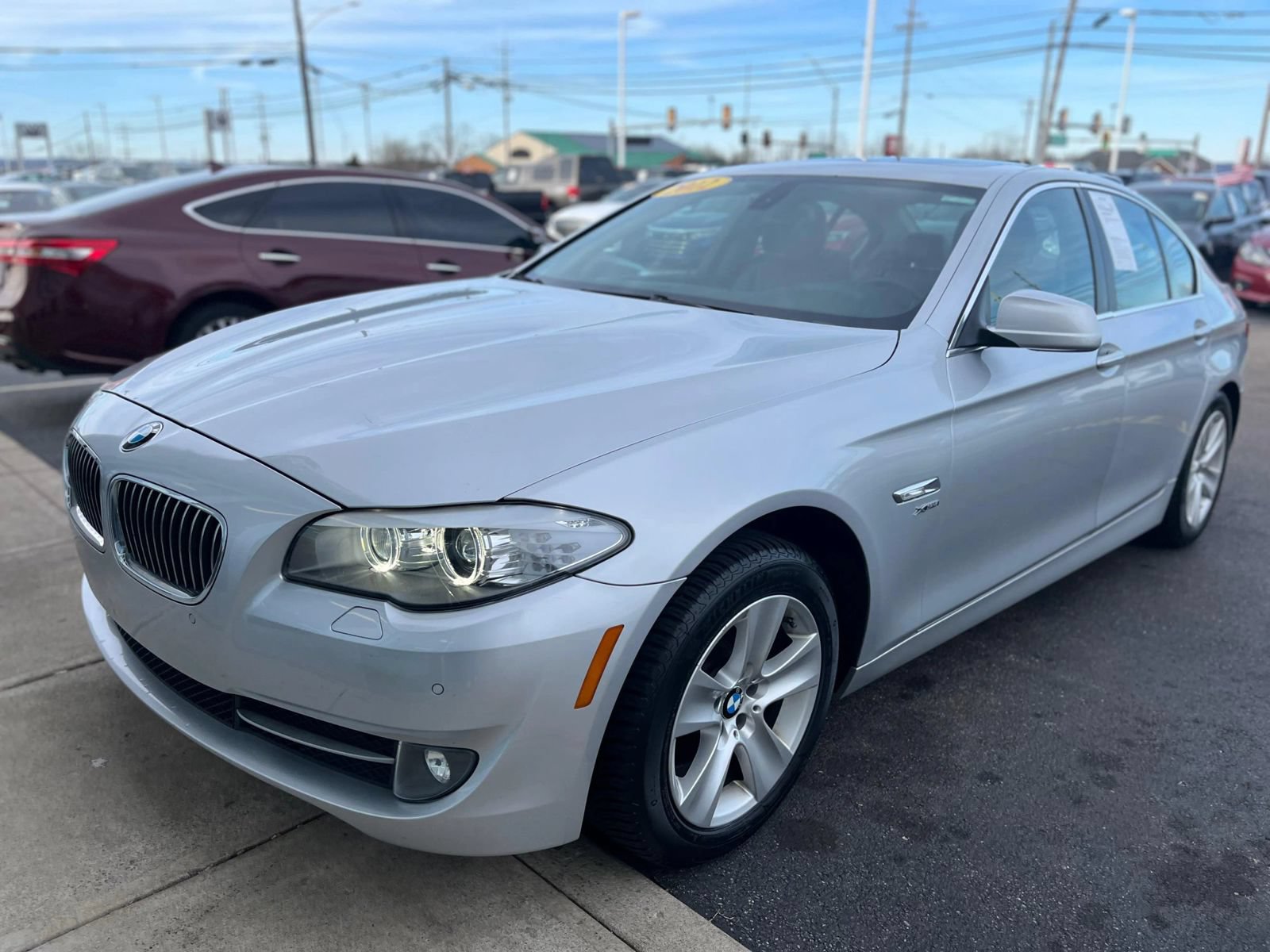 Used 2012 BMW 528i xDrive Sedan AWD/4WD image 2