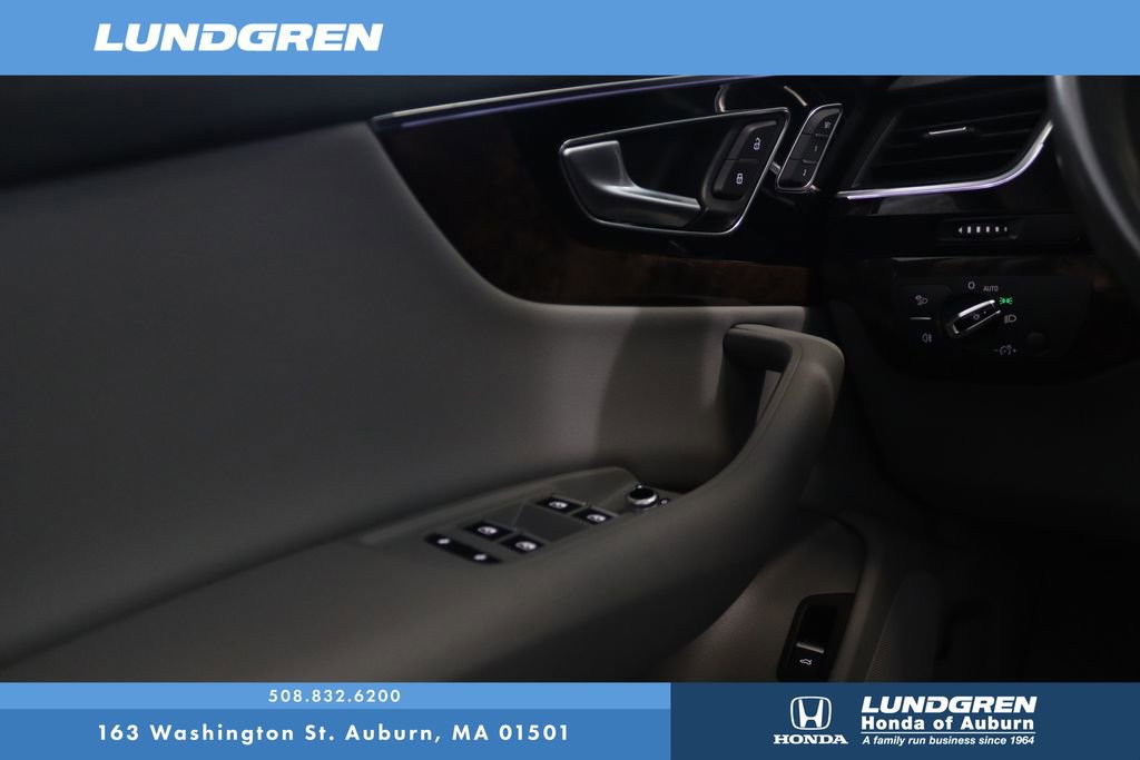 Used 2018 Audi Q7 3.0T Premium Plus w/ Premium Plus Package AWD/4WD image 34