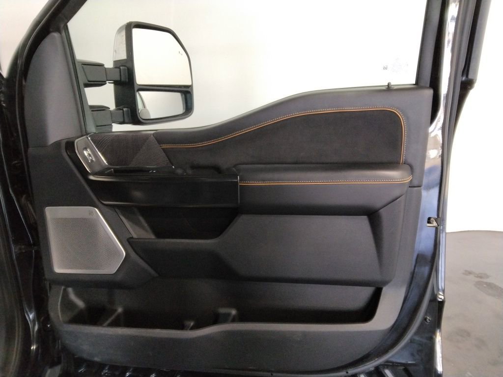 Used 2024 Ford F250 Platinum image 50