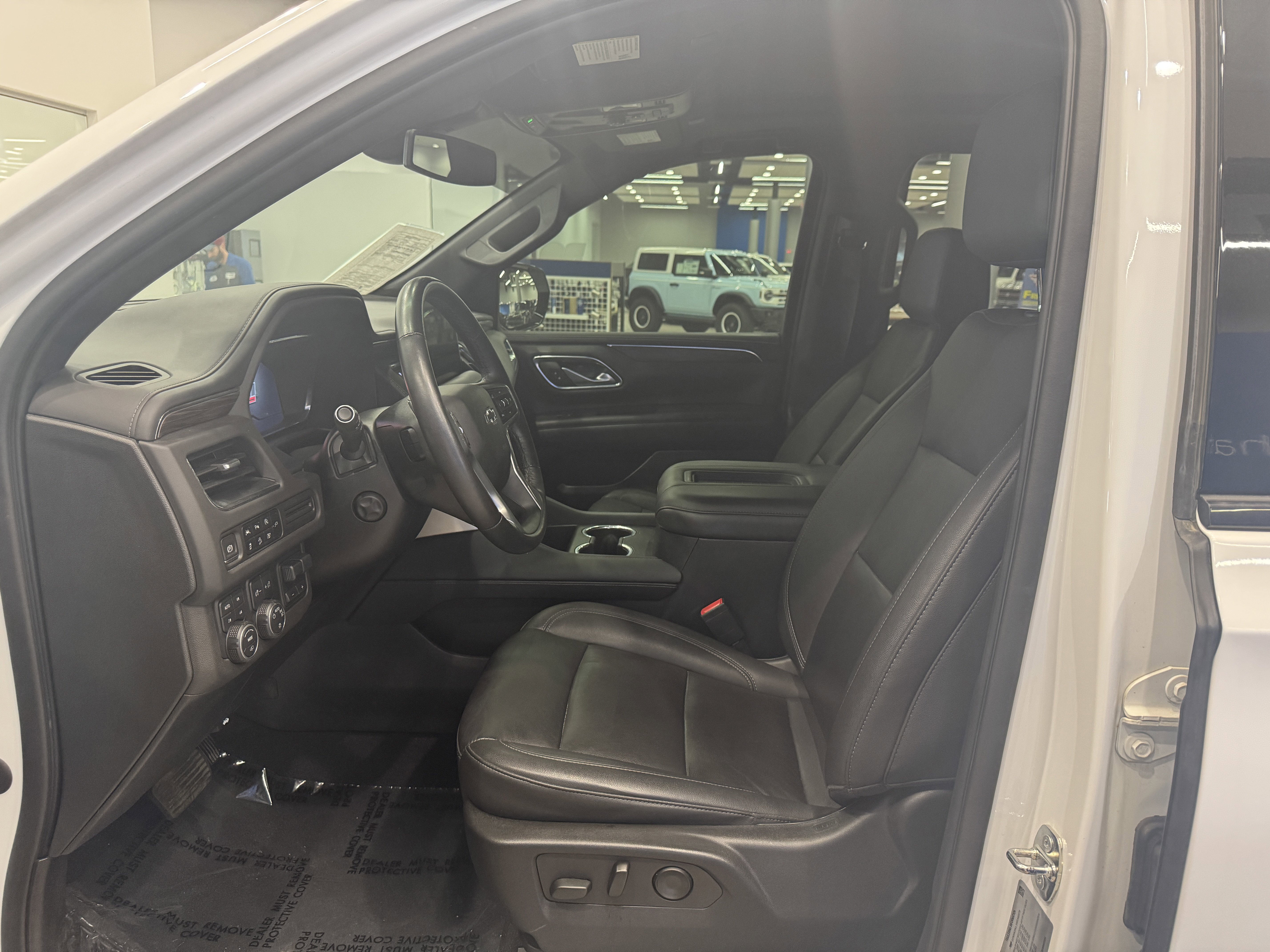 Used 2022 Chevrolet Suburban Z71 w/ Z71 Off-Road Package image 10