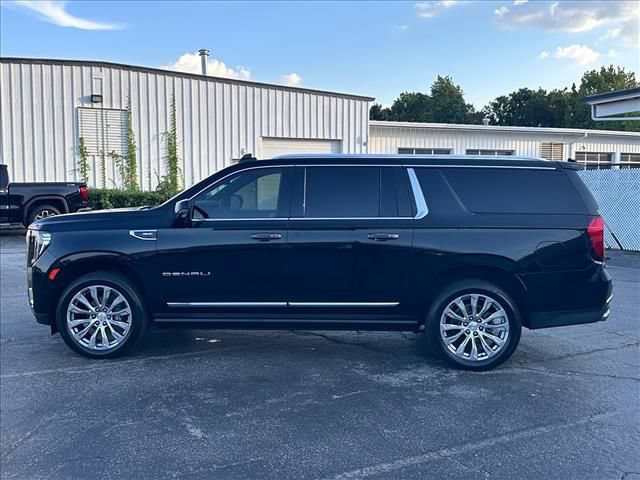 Certified 2023 GMC Yukon XL Denali AWD/4WD image 7