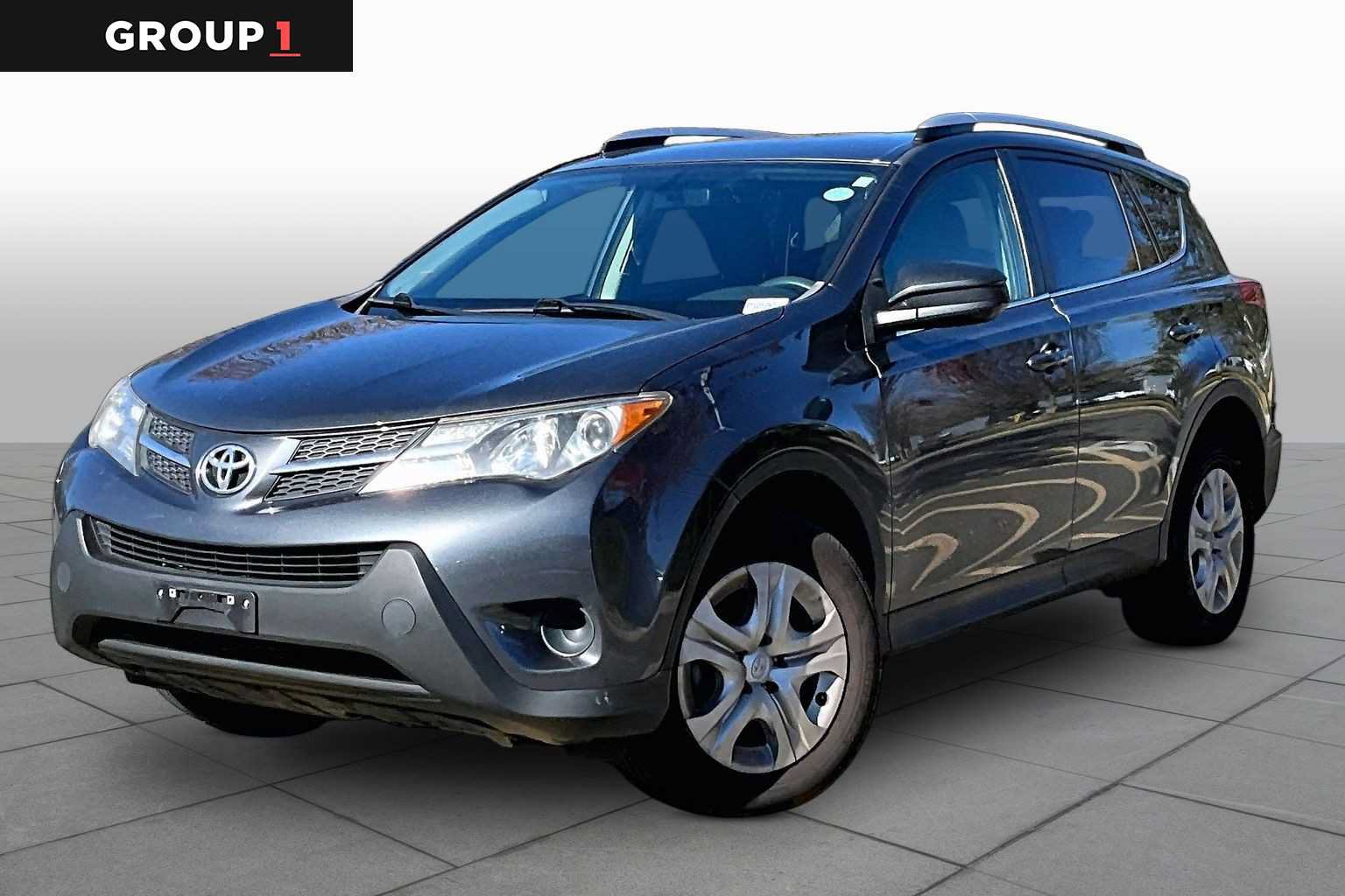 Used 2015 Toyota RAV4 LE AWD/4WD image 1