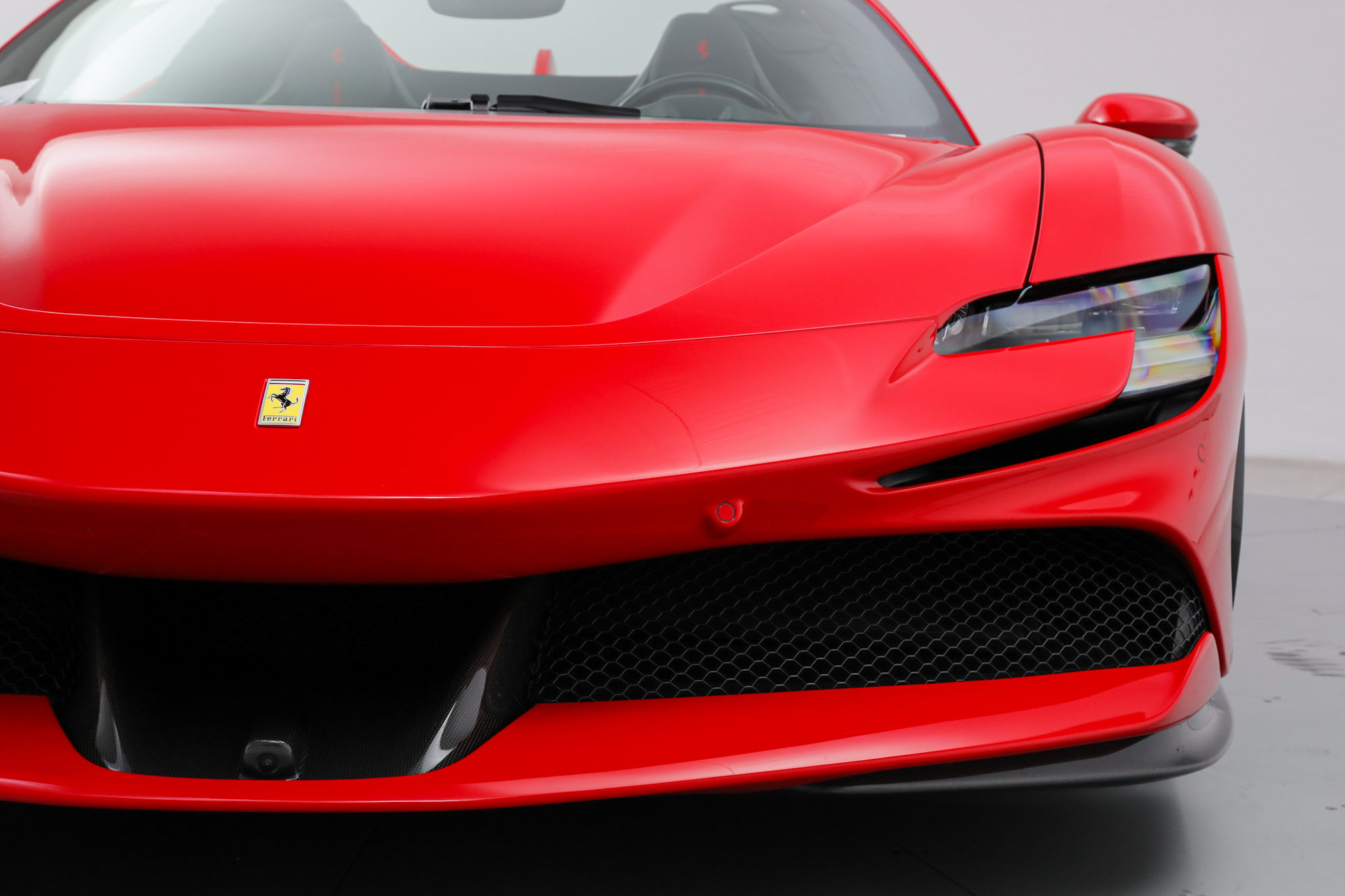 Certified 2025 Ferrari SF90 Spider AWD/4WD image 15