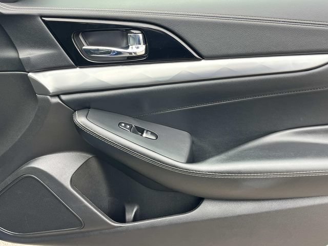 Certified 2023 Nissan Maxima SL FWD image 23