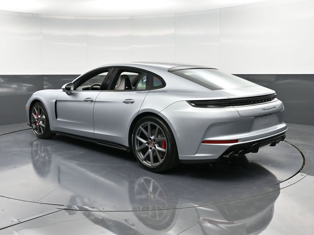 New 2026 Porsche Panamera GTS image 3