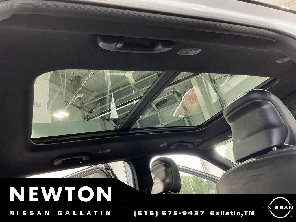 Used 2024 Jeep Grand Cherokee Summit AWD/4WD image 26
