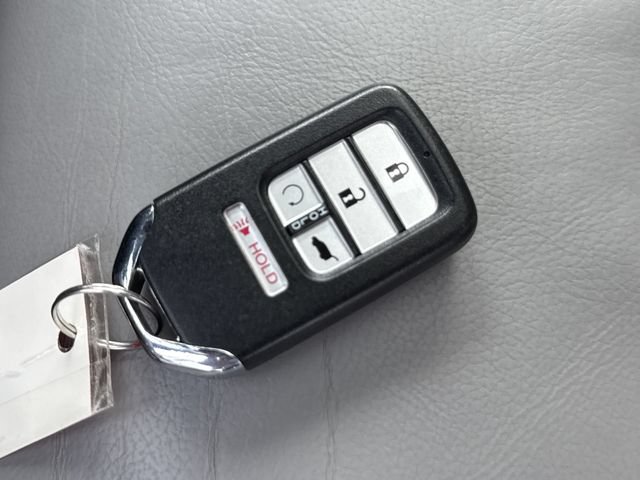 Used 2021 Honda Pilot Touring image 29