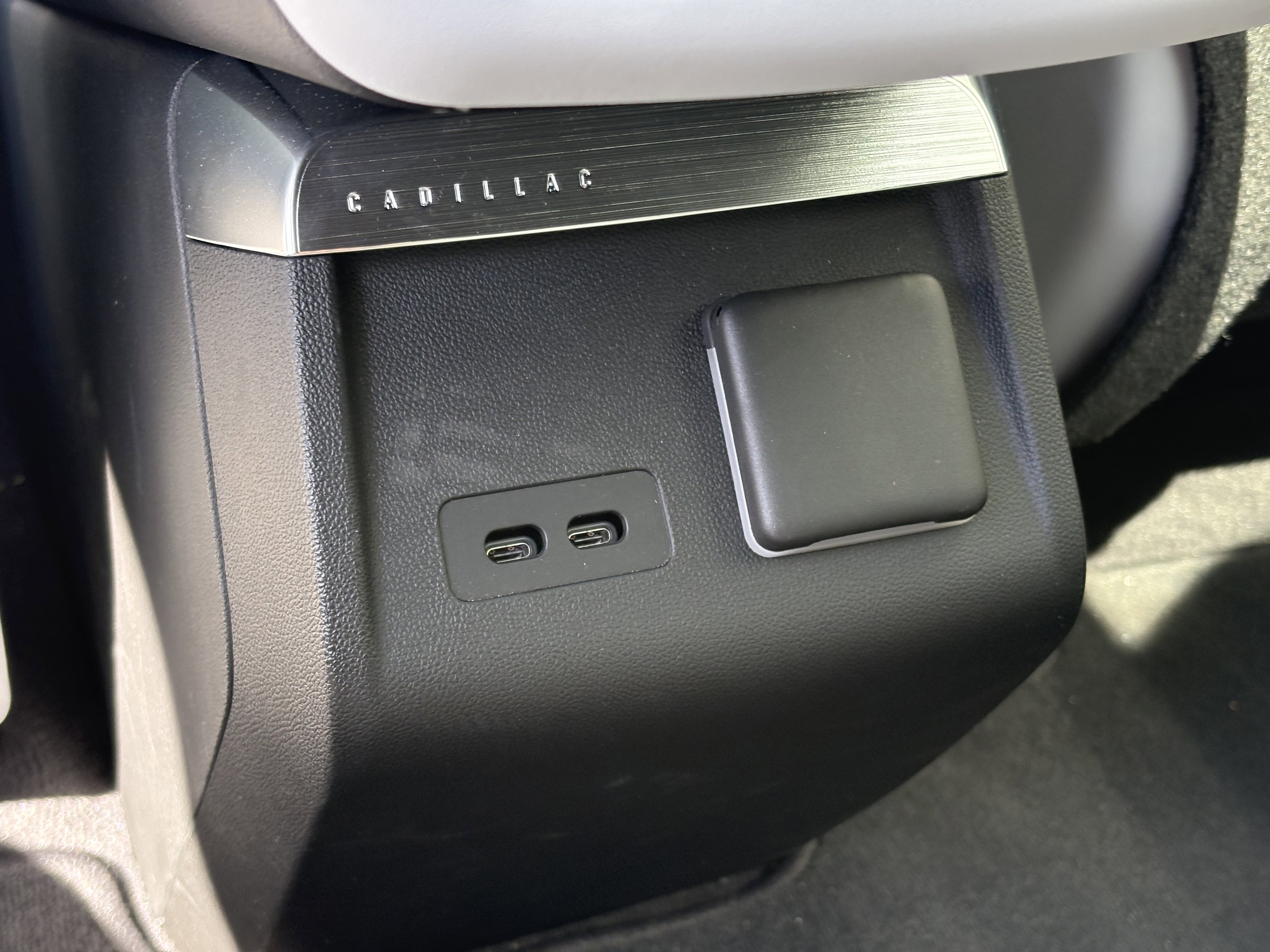 Used 2024 Cadillac Lyriq Luxury image 14