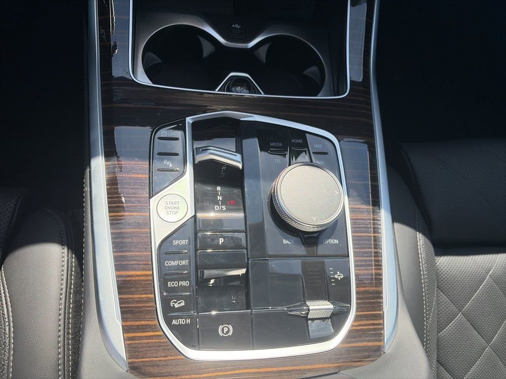 Used 2026 BMW X7 xDrive40i image 19