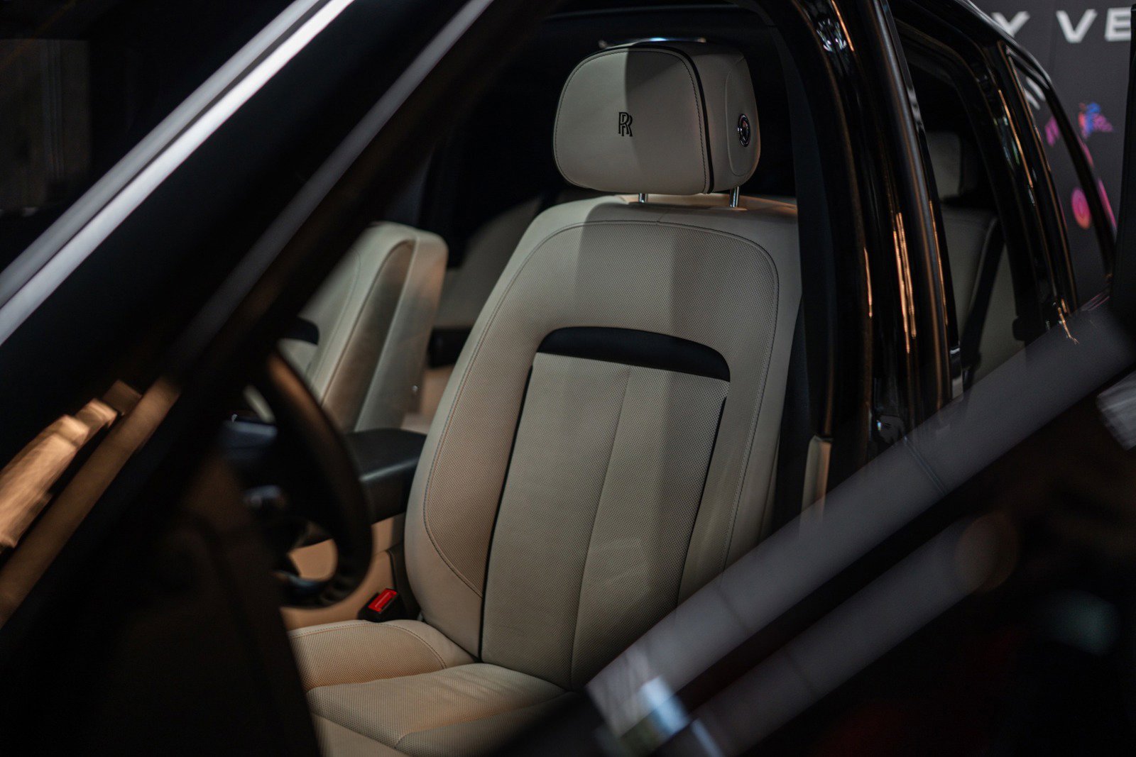 Used 2020 Rolls-Royce Cullinan image 5