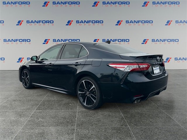 Used 2020 Toyota Camry XSE image 3