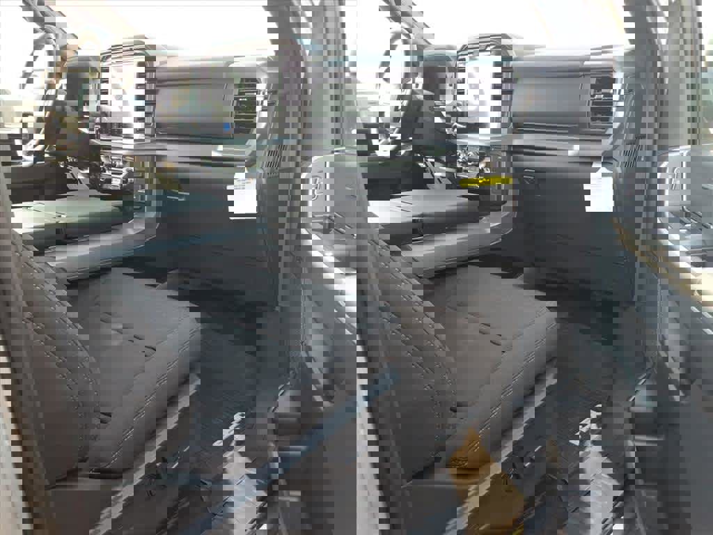 New 2025 Ford F150 XLT w/ Equipment Group 302A MID image 24