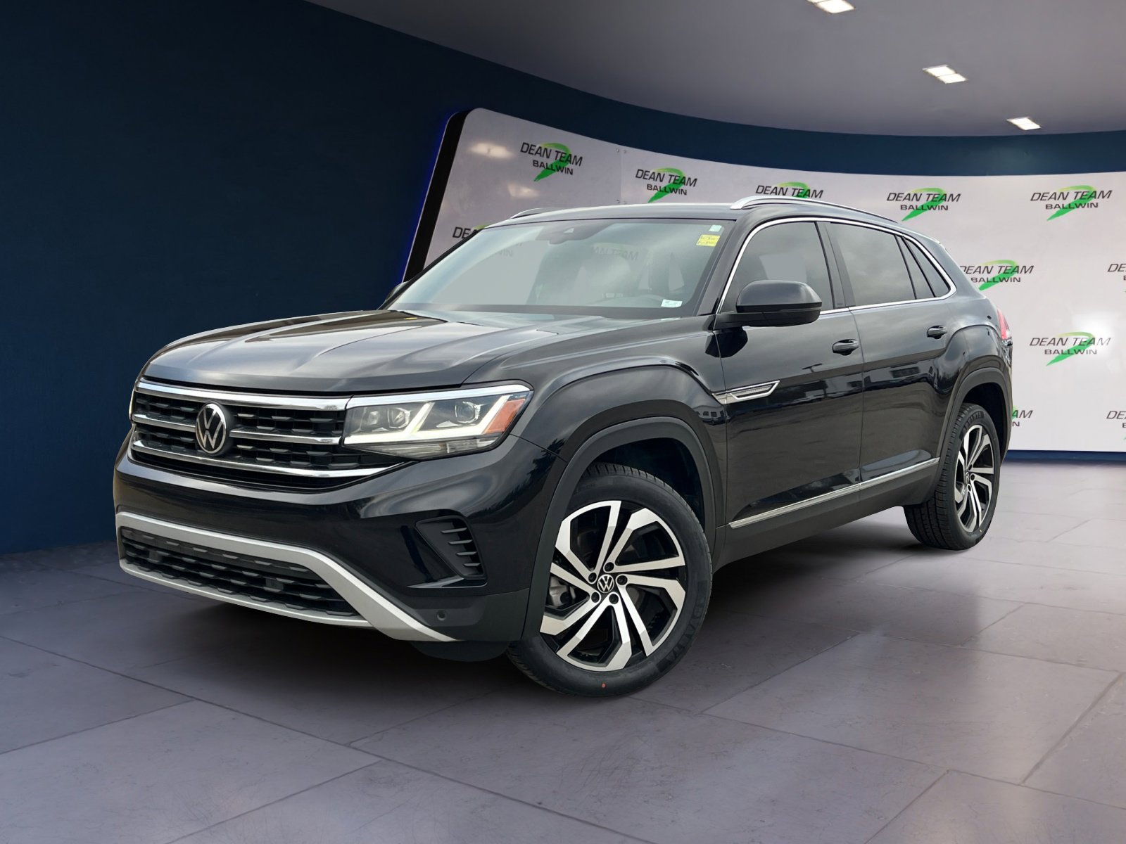 Certified 2023 Volkswagen Atlas Cross Sport SEL image 3