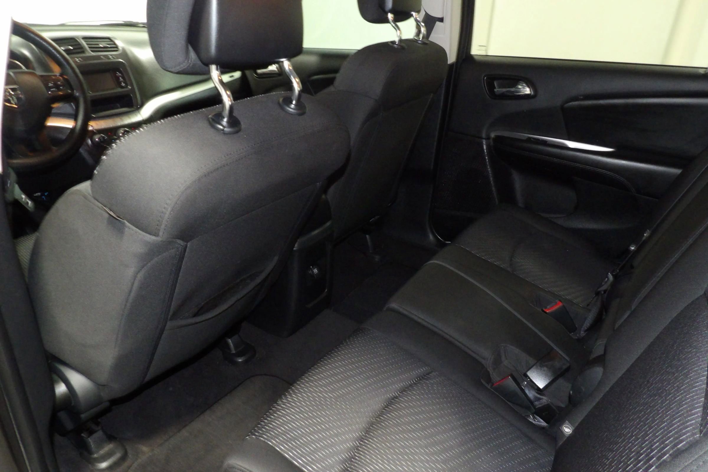 Used 2016 Dodge Journey SXT image 8
