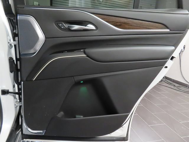 Used 2022 Cadillac Escalade Premium Luxury Platinum AWD/4WD image 11