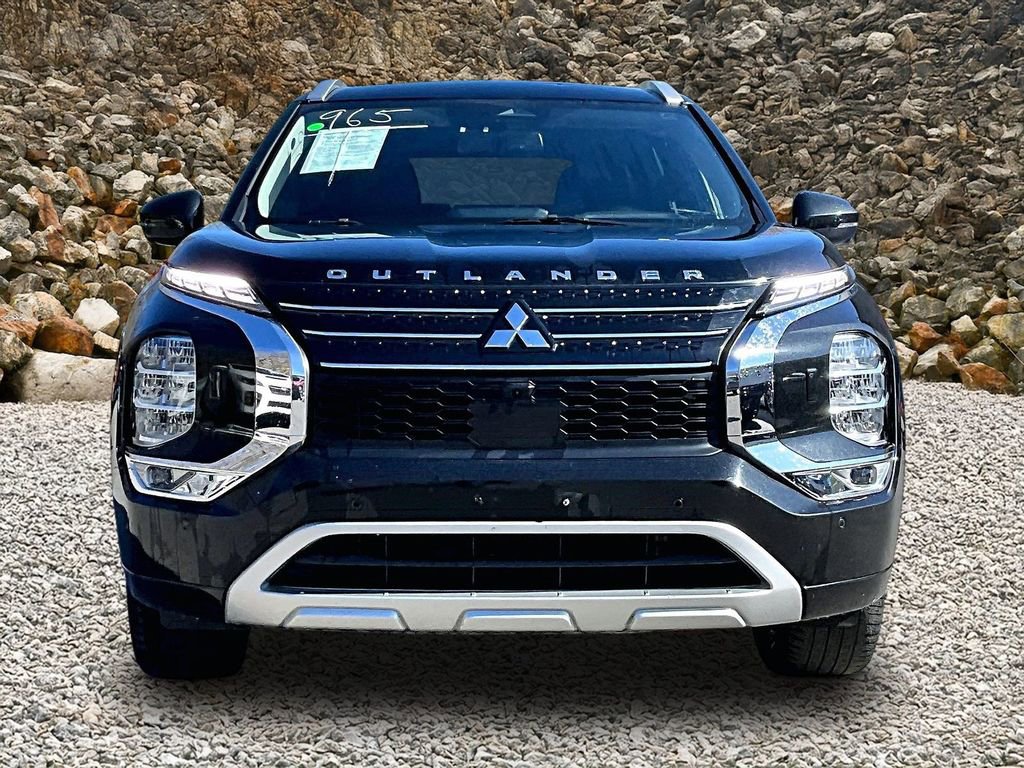 Used 2022 Mitsubishi Outlander SEL AWD/4WD image 3